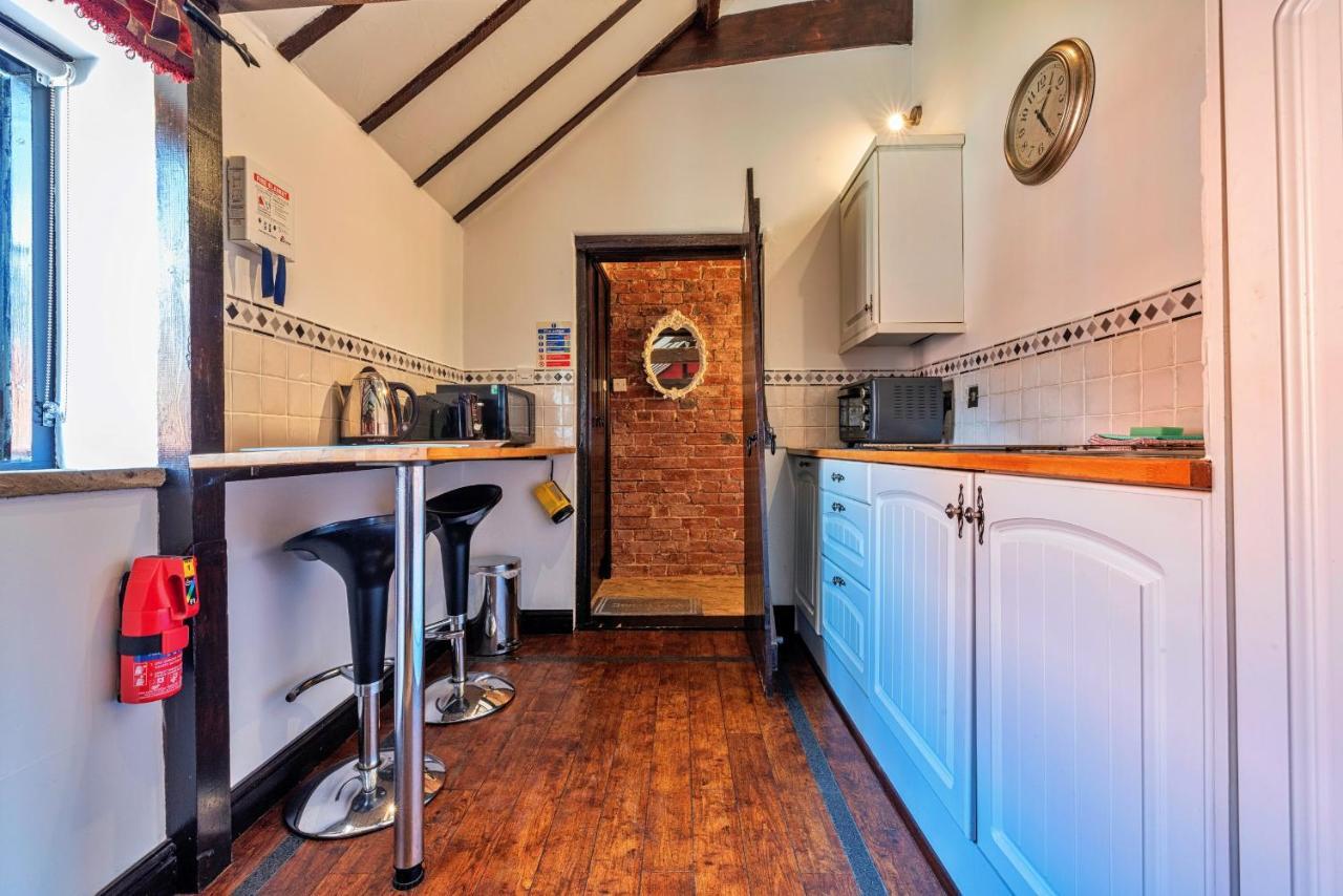 Апартаменты Finest Retreats - The Hayloft At Greystones Swinderby Экстерьер фото